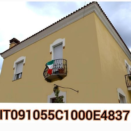 B&B Oliena Bagian luar foto