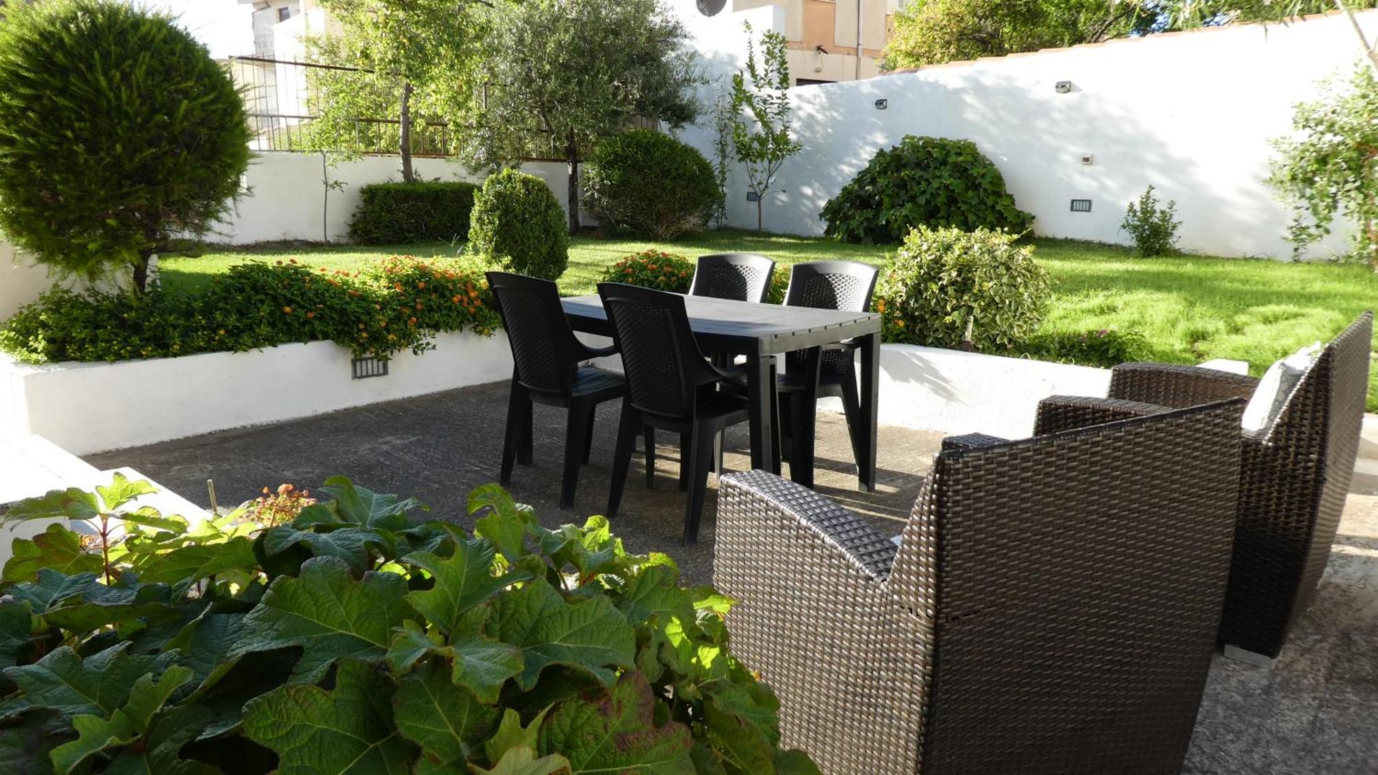 B&B Oliena Bagian luar foto