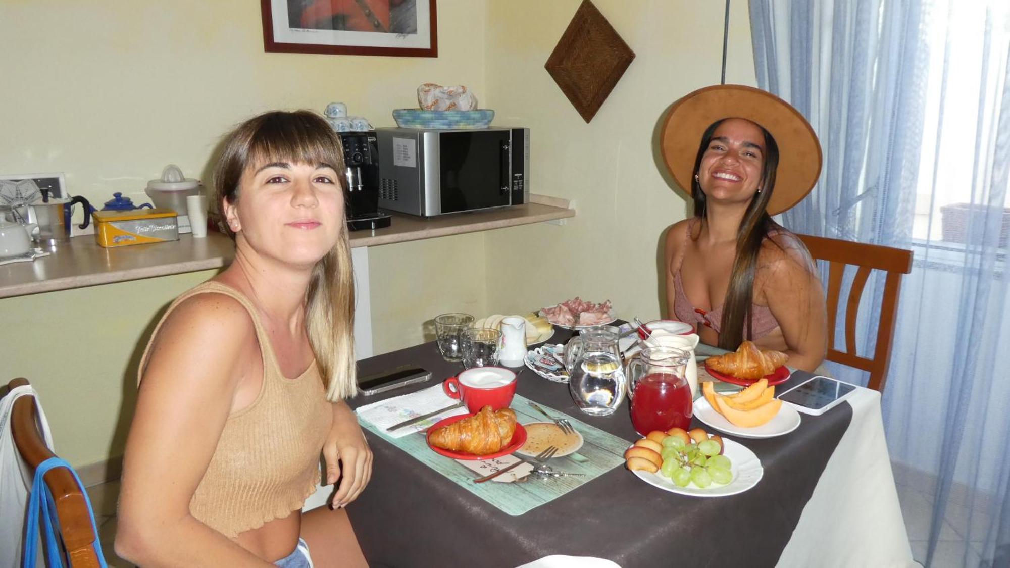 B&B Oliena Bagian luar foto