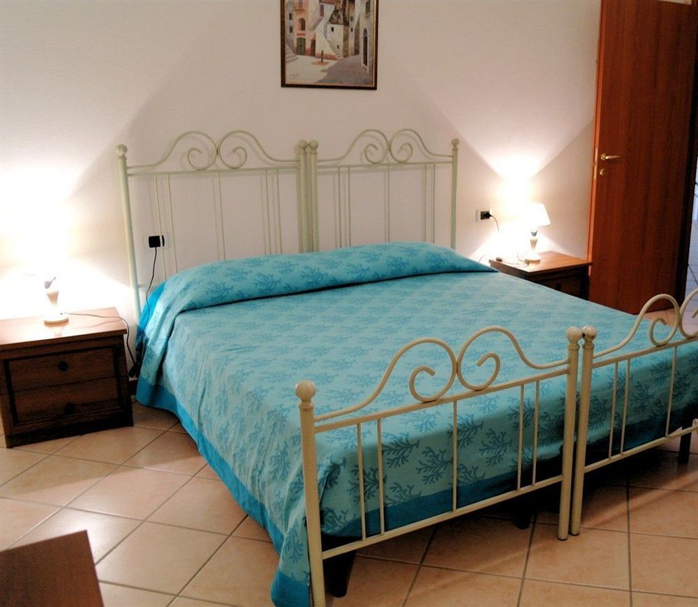 B&B Oliena Bagian luar foto